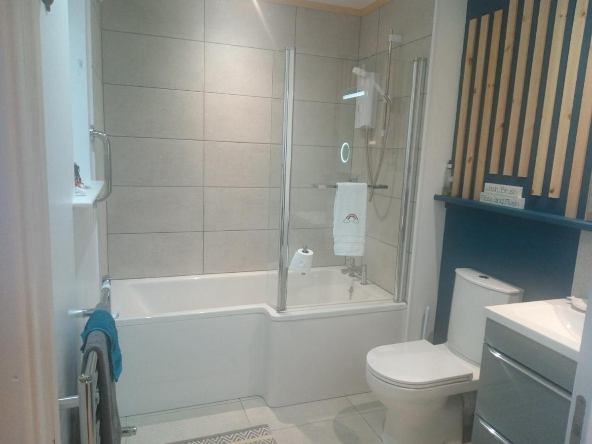 Charming Lodge Cosy Comfortable Ideal Location 布莱尔高里 外观 照片